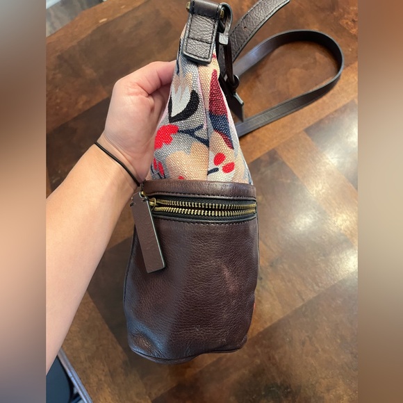 Fossil Women's Crossbody Bag - Floral Red and Black - Picture 5 of 13